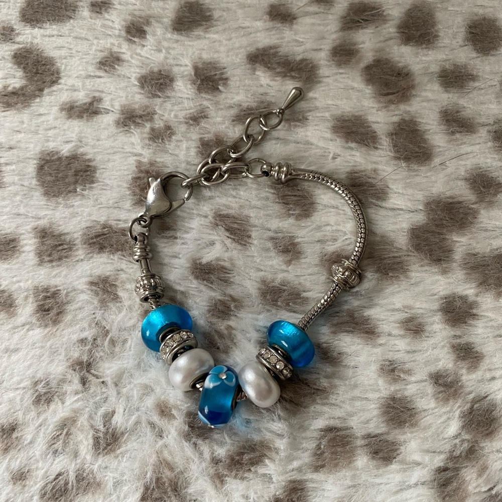 Bella Perlina Silver Bracelet with Blue/White/Silver Beads - Picture 5 of 15